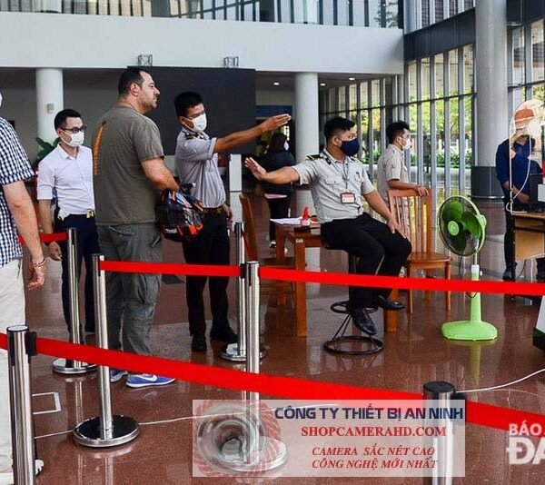 Alternative view of Trọn bộ camera đo thân nhiệt Dahua phát hiện dịch bệnh