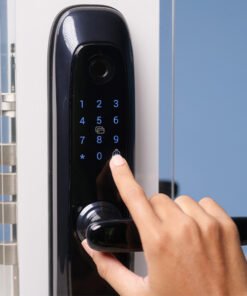 Khóa cửa vân tay thông minh Ezviz CS-L2-11FCD mở khóa bằng vân tay, Mật mã, thẻ, khóa cơ