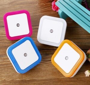 Gia Camera Nguy Trang Bong Den Ngu Vuong Nho Bi Mat 5