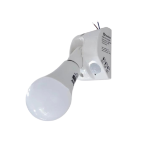 Gia Camera Nguy Trang Dui Den Cam Ung E27 Dieu Khien O Xa Bi Mat 3