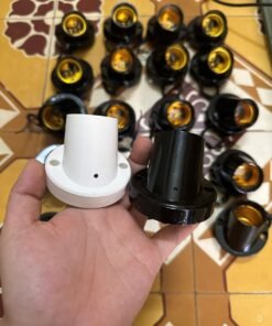 Giá Camera ghi hình an ninh ngụy trang đui bóng đèn điều khiển ở xa bảo mật