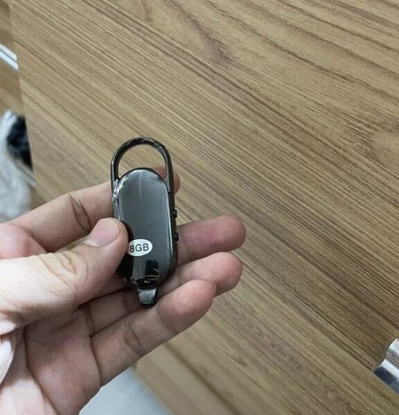 Móc Khóa Ghi âm S22 8gb 3