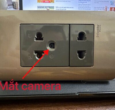 Camera Ngụy Trang ổ Cắm Wifi Schneider Xám