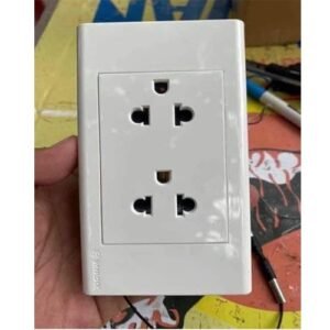 Camera ngụy trang ổ cắm điện 2 ổ 3 chấu bí mật