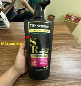 Lắp Camera Ngụy Trang chai dầu gội đầu TRESEMMÉ Giá rẻ