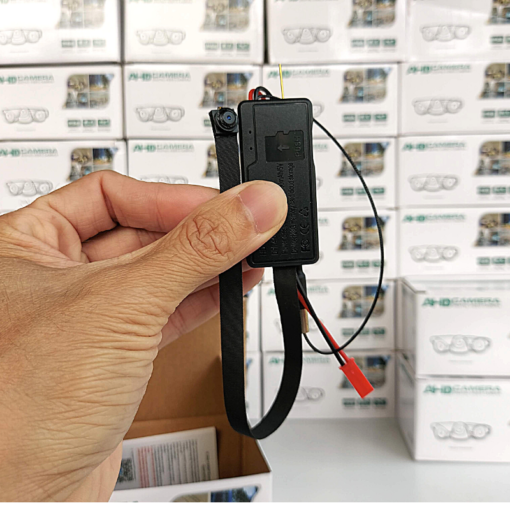Camera Cúc Áo V99XS – mặt trước của camera V99XS