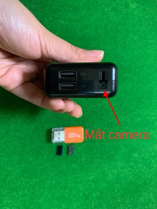 Cốc Sạc Nhanh Tích Hợp Camera – vị trí camera trên thân cốc sạc Cốc Sạc Nhanh Tích Hợp Camera – vị trí camera trên thân cốc sạc