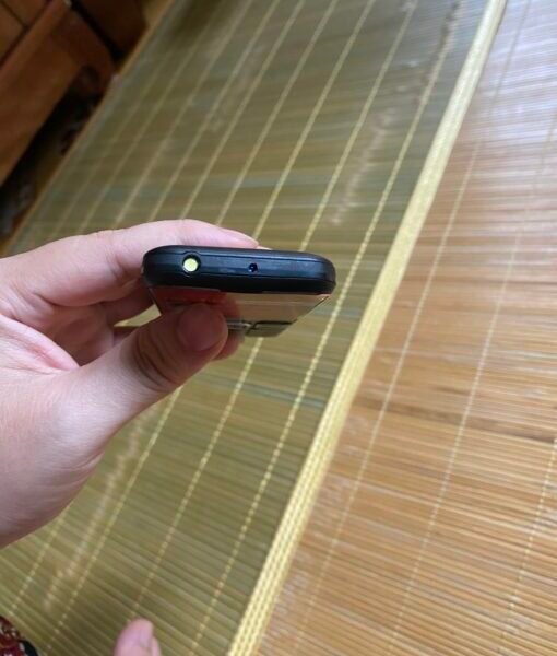 Điện Thoại Masstel Tích Hợp Camera – vị trí camera trên thiết bị