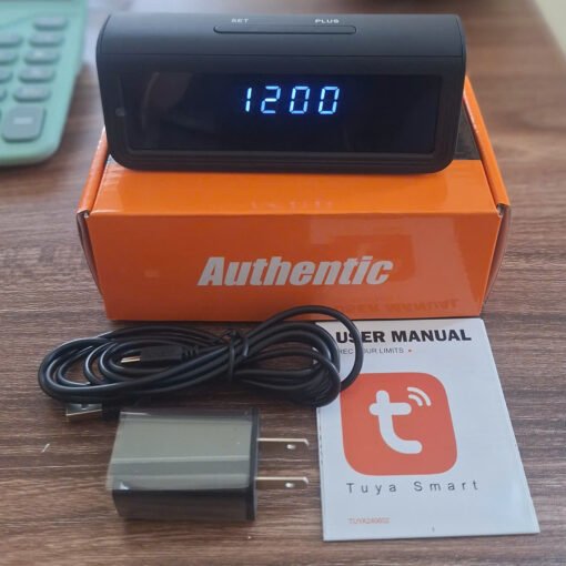 Hình ảnh thực tế mặt trước đồng hồ T22 – Đồng Hồ Để Bàn T22 Tích Hợp Camera