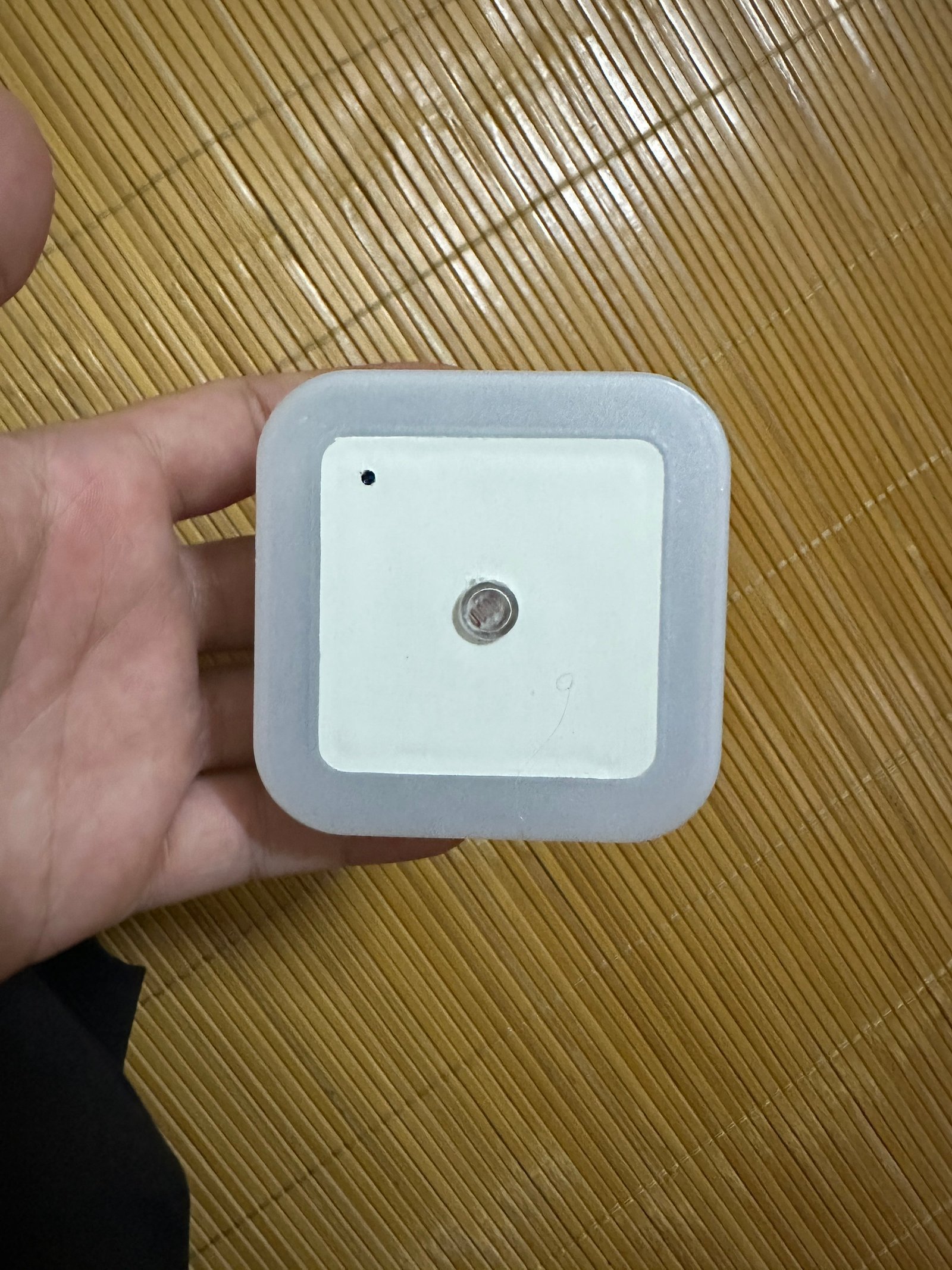 Camera an ninh mini dạng đèn ngủ 1080P WiFi – Giám sát an ninh bảo vệ nhà cửa ảnh sản phẩm số 6 Camera an ninh mini dạng đèn ngủ 1080P WiFi - Giám sát an ninh bảo vệ nhà cửa ảnh sản phẩm số 6