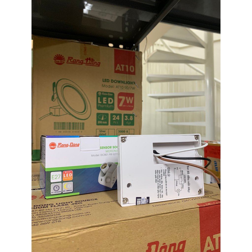 Camera an ninh mini dạng đui đèn cảm ứng 1080P WiFi - An ninh gia đình, giám sát cửa hàng hình ảnh sản phẩm